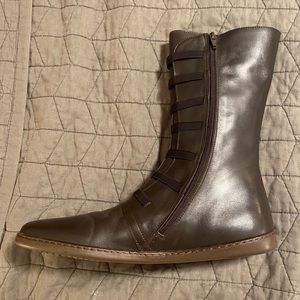Brand new ZAQQ Attraqt mid height dark brown leather boots, barefoot zero drop